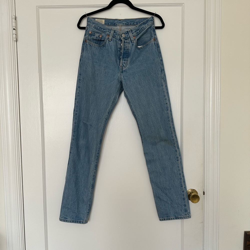 Levi’s 501 straight leg size W24 L32